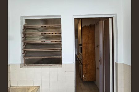 Apartamento à venda com 77m², 2 quartos e 1 vagaÁrea de Serviço