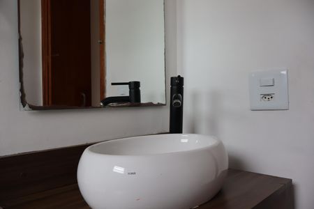 Apartamento à venda com 77m², 2 quartos e 1 vagaBanheiro Social