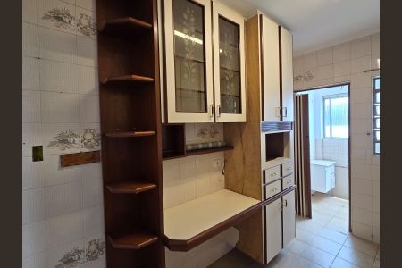 Apartamento à venda com 77m², 2 quartos e 1 vagaCozinha 