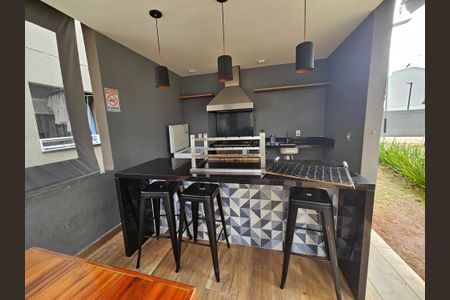 Apartamento para alugar com 37m², 2 quartos e sem vagaÁrea comum - Churrasqueira