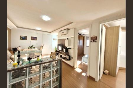 Sala  de apartamento para alugar com 2 quartos, 48m² em Vila Nova, Porto Alegre