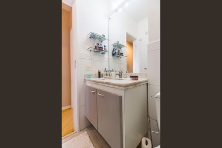 Casa de condomínio à venda com 180m², 3 quartos e 2 vagas
