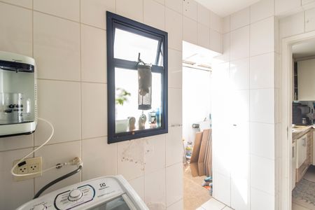 Casa de condomínio à venda com 180m², 3 quartos e 2 vagas Casa de condomínio à venda com 180m², 3 quartos e 2 vagasÁrea de Serviço