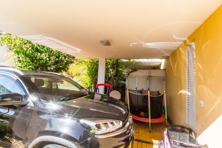 Casa de condomínio à venda com 180m², 3 quartos e 2 vagas Casa de condomínio à venda com 180m², 3 quartos e 2 vagasGaragem