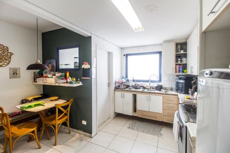 Casa de condomínio à venda com 180m², 3 quartos e 2 vagas Casa de condomínio à venda com 180m², 3 quartos e 2 vagasCozinha