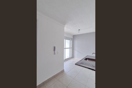 Apartamento para alugar com 34m², 2 quartos e sem vaga Apartamento para alugar com 34m², 2 quartos e sem vagaCozinha e Área de Serviço