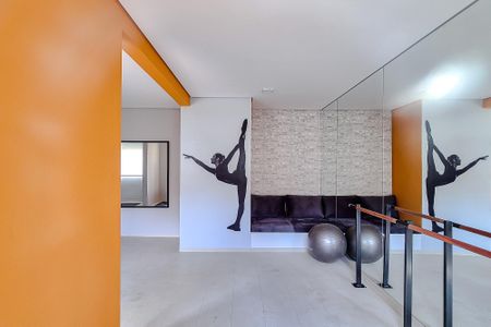 Apartamento para alugar com 34m², 2 quartos e sem vaga Apartamento para alugar com 34m², 2 quartos e sem vagaÁrea comum - Academia