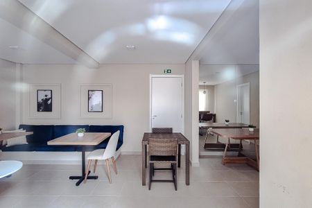 Apartamento para alugar com 34m², 2 quartos e sem vaga Apartamento para alugar com 34m², 2 quartos e sem vagaSala de Jogos