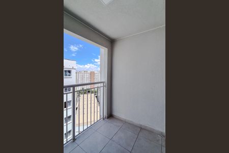 Apartamento para alugar com 34m², 2 quartos e sem vaga Apartamento para alugar com 34m², 2 quartos e sem vagaVaranda da Sala