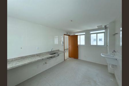 Apartamento à venda com 370m², 3 quartos e 3 vagas Apartamento à venda com 370m², 3 quartos e 3 vagasCozinha e Área de Serviço