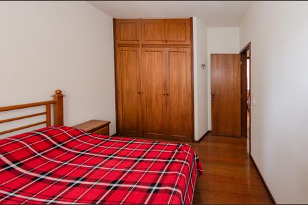 Apartamento à venda com 105m², 3 quartos e 2 vagasQuarto 1