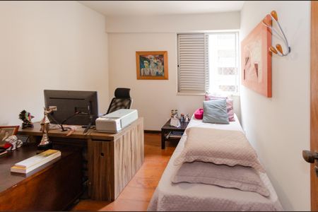 Apartamento à venda com 105m², 3 quartos e 2 vagasQuarto 2