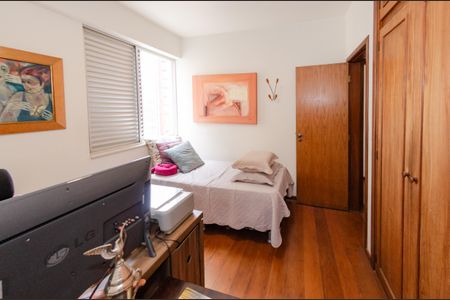 Apartamento à venda com 105m², 3 quartos e 2 vagasQuarto 2