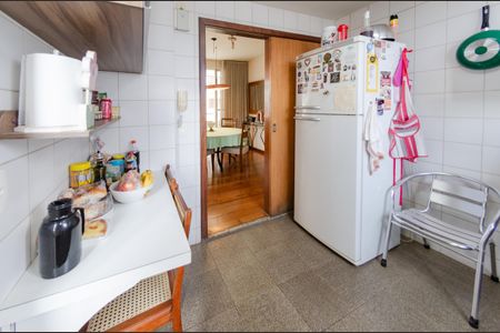 Apartamento à venda com 105m², 3 quartos e 2 vagasCozinha