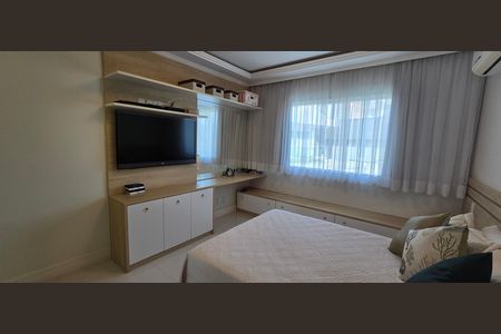 Casa de condomínio à venda com 320m², 4 quartos e 4 vagas