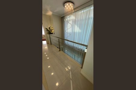 Casa de condomínio à venda com 320m², 4 quartos e 4 vagas