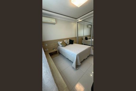 Casa de condomínio à venda com 320m², 4 quartos e 4 vagas