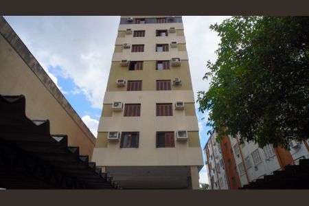 Apartamento para alugar com 75m², 2 quartos e 1 vagaFachada 