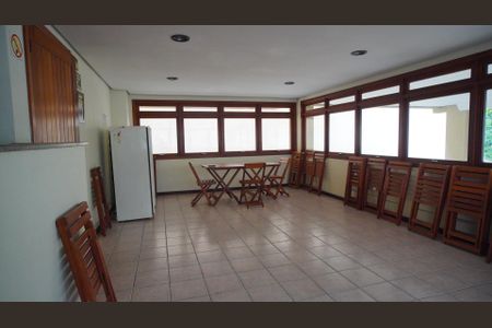 Apartamento para alugar com 75m², 2 quartos e 1 vagaÁrea comum - Salão de festas