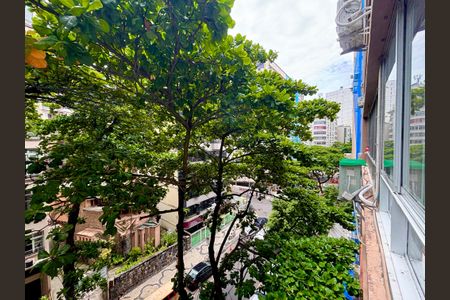 Apartamento para alugar com 164m², 3 quartos e 1 vagaSuite - vista