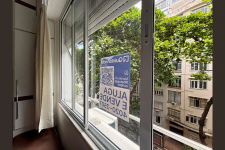 Apartamento para alugar com 164m², 3 quartos e 1 vagaPlaca