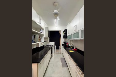 Apartamento para alugar com 164m², 3 quartos e 1 vagaCozinha