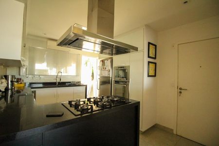Apartamento à venda com 108m², 3 quartos e 2 vagasCozinha