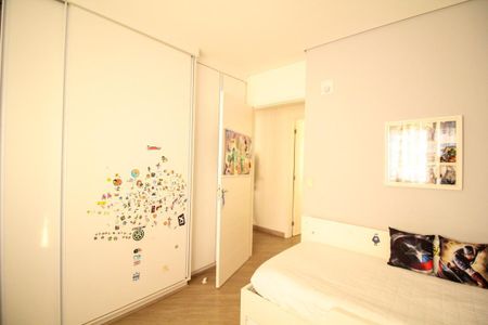 Apartamento à venda com 108m², 3 quartos e 2 vagasQuarto