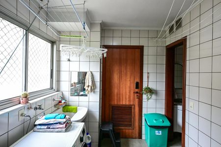 Apartamento à venda com 156m², 4 quartos e 3 vagasÁrea de Serviço 