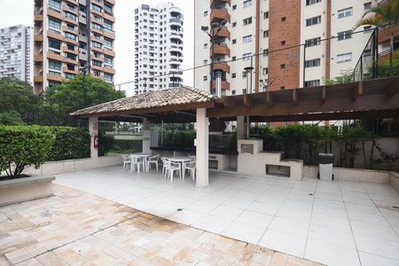 Apartamento à venda com 156m², 4 quartos e 3 vagasChurrasqueira