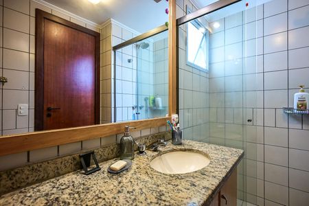 Apartamento à venda com 156m², 4 quartos e 3 vagasBanheiro Suíte 2