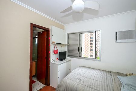 Apartamento à venda com 156m², 4 quartos e 3 vagasSuíte 2