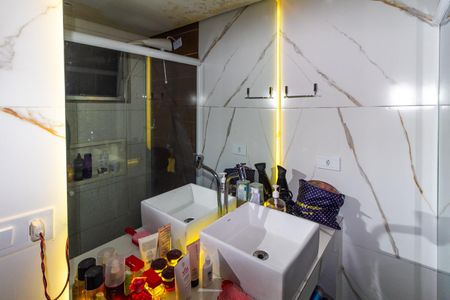 Apartamento à venda com 65m², 2 quartos e 1 vagaBanheiro