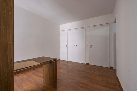 Apartamento para alugar com 127m², 3 quartos e 2 vagas Apartamento para alugar com 127m², 3 quartos e 2 vagasSuíte