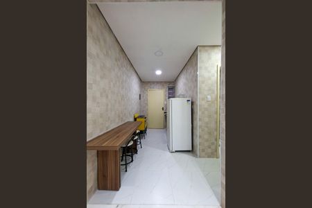 Cozinha  de kitnet/studio para alugar com 0 quarto, 40m² em Vila Assuncao, Praia Grande