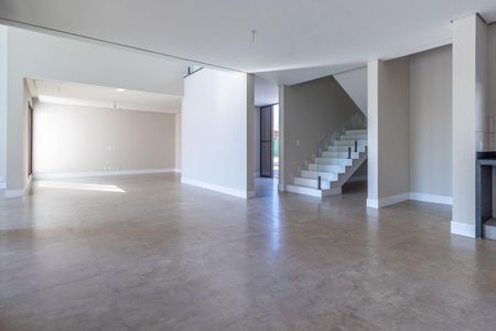 Casa à venda com 4 quartos, 509m² em Residencial Jatibela, Campinas