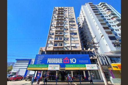 Fachada  de kitnet/studio para alugar com 1 quarto, 30m² em Centro, Novo Hamburgo