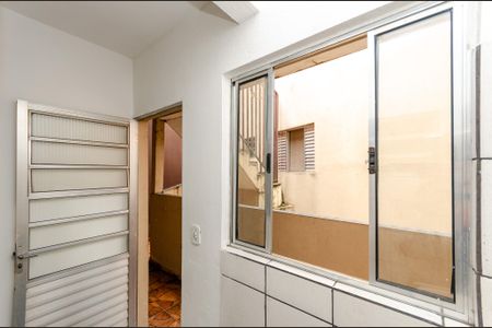 Casa para alugar com 30m², 1 quarto e sem vaga Casa para alugar com 30m², 1 quarto e sem vagaEntrada
