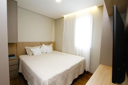Apartamento à venda com 62m², 2 quartos e 2 vagasQuarto 2 - Suíte
