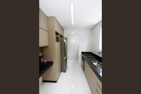 Apartamento à venda com 62m², 2 quartos e 2 vagasCozinha