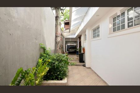 Casa à venda com 224m², 3 quartos e 2 vagas
