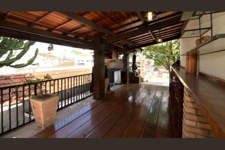 Casa à venda com 224m², 3 quartos e 2 vagas