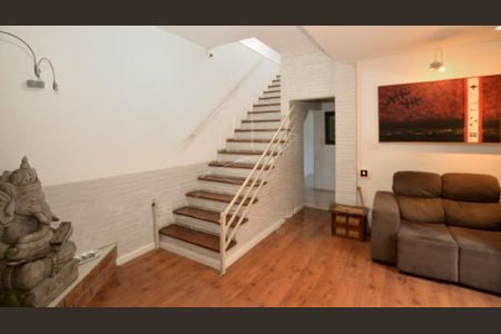 Casa à venda com 224m², 3 quartos e 2 vagas