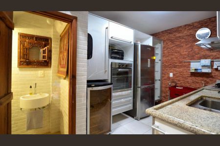 Casa à venda com 224m², 3 quartos e 2 vagas