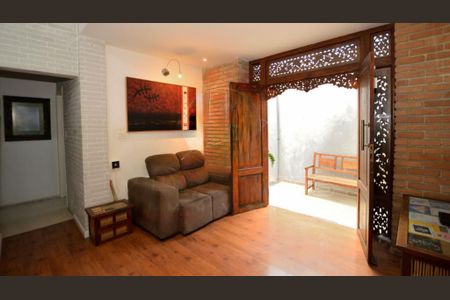 Casa à venda com 224m², 3 quartos e 2 vagas