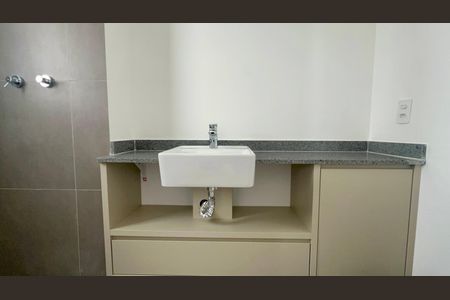 Apartamento para alugar com 95m², 2 quartos e 2 vagasBanheiro da Suíte 1