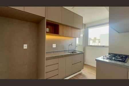 Apartamento para alugar com 95m², 2 quartos e 2 vagasCozinha