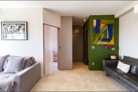 Apartamento à venda com 2 quartos, 64m² em Vila Alexandria, São Paulo