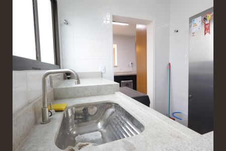 Apartamento para alugar com 200m², 4 quartos e 3 vagasÁrea de Serviço