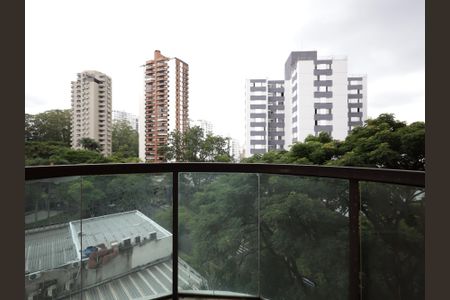 Apartamento para alugar com 200m², 4 quartos e 3 vagasVaranda